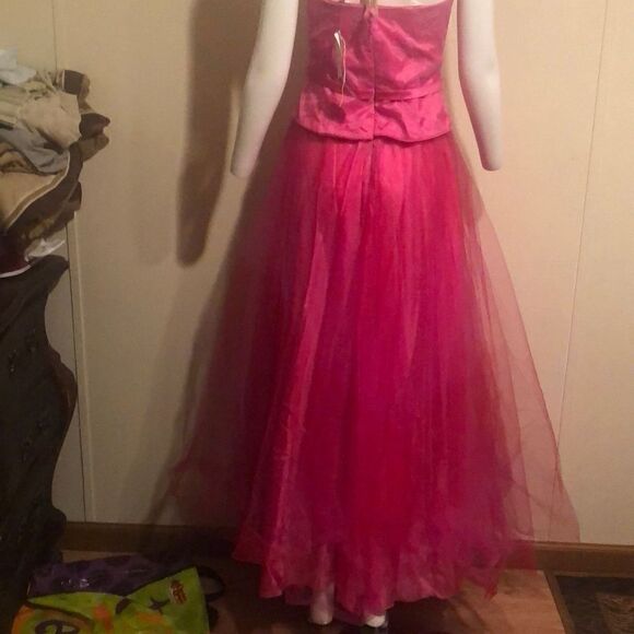 De Laru by Sheila Yen Dress - Picture 4 of 7